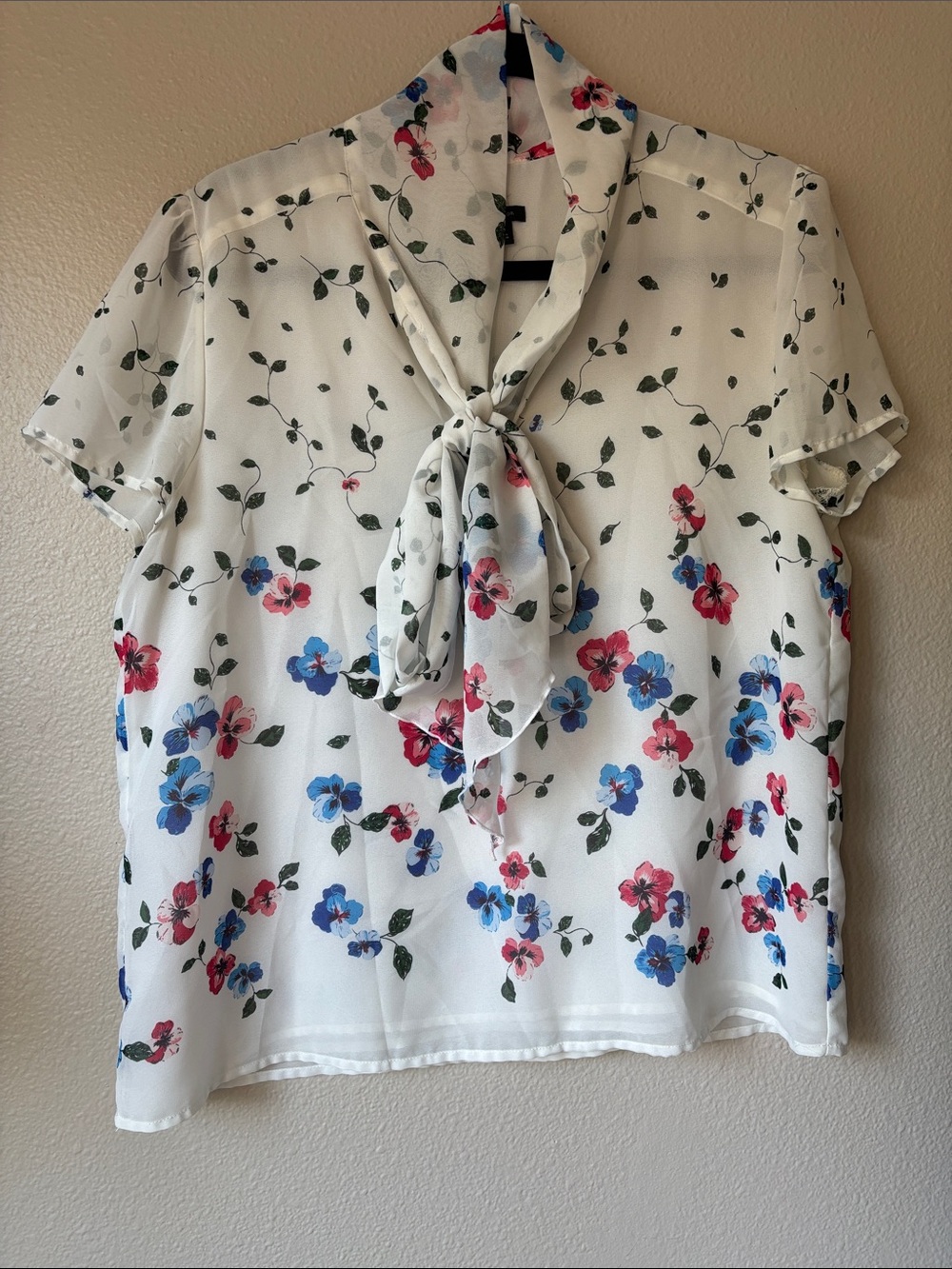 Ann Taylor Factory White Floral Tie-Neck Blouse with Pink & Blue Blossoms